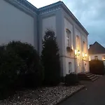 Wohnen Im Alten Amtsgericht Im Herzen Von Xanten