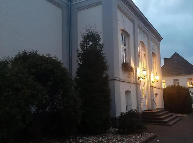 Wohnen Im Alten Amtsgericht Im Herzen Von Xanten