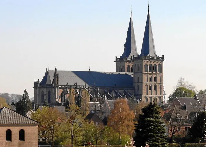 Wohnen Im Alten Amtsgericht Im Herzen Von 크산텐